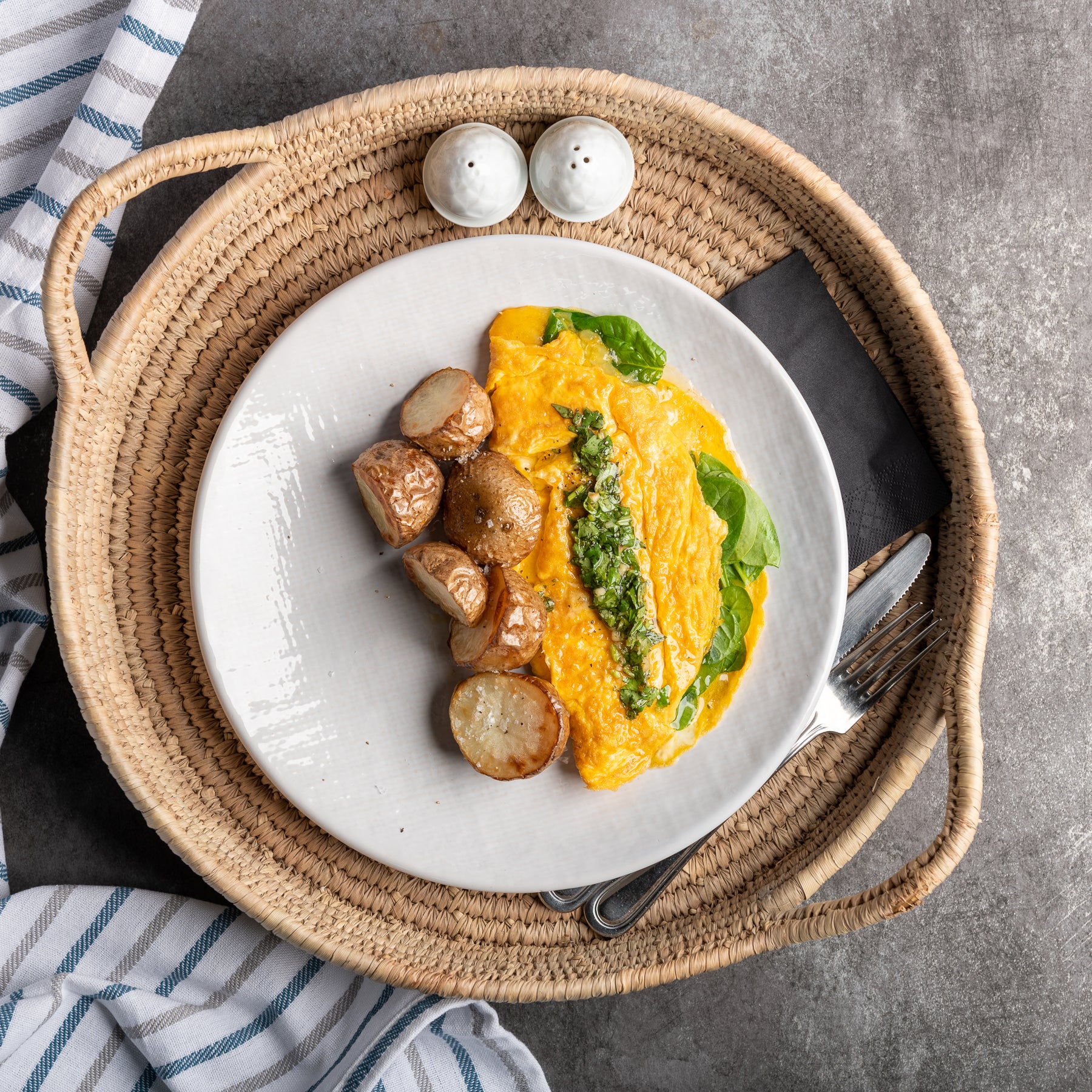 Mozzarella, Spinach & Salsa Verde Omelette